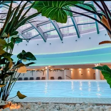 Hanza Tower Sky 22 Pool & Jacussi Stettino