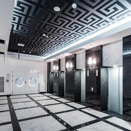 Hanza Tower Sky 22 Pool & Jacussi